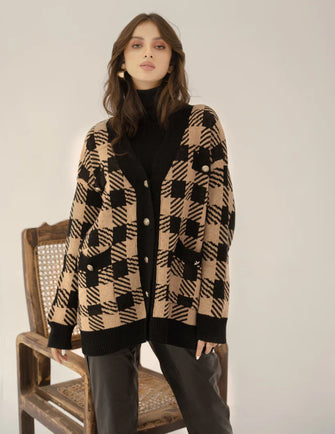 Hassal Autumn Winter 22 - Pera Checkered Brown Sweater